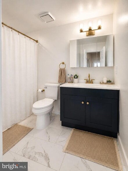Foto del edificio - 937 Woodstock Ct