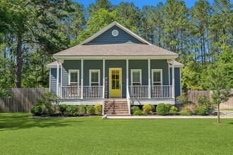 Building Photo - 12099 Jones Rd