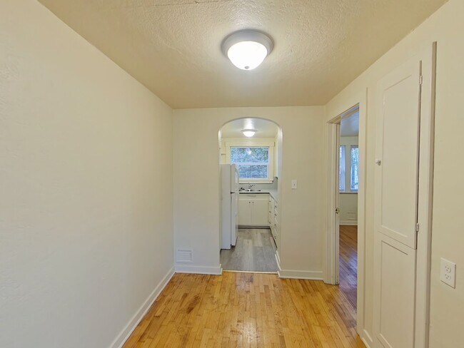 Foto del edificio - Glacier Tri-Plex