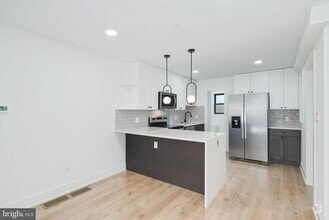 Building Photo - 109 Brown St