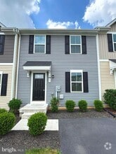Building Photo - 57 Sebago Pl