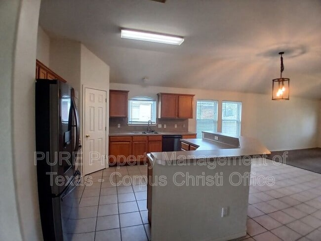 Foto del edificio - 7609 Cold Springs Dr