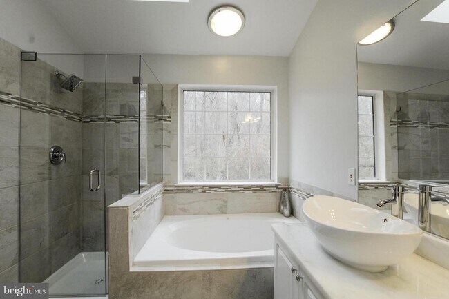 Building Photo - 1804 Whistling Duck Dr