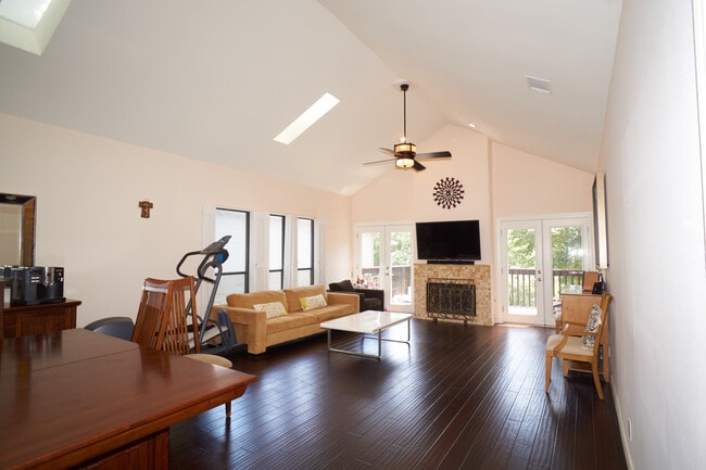 Building Photo - 3505 Fawn Trl