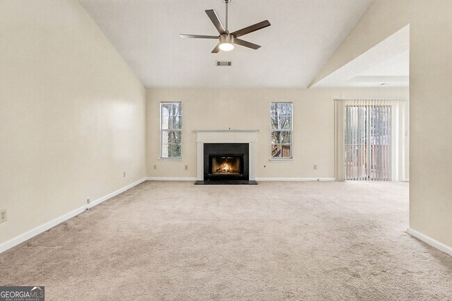 Building Photo - 7134 Hazelwood Dr