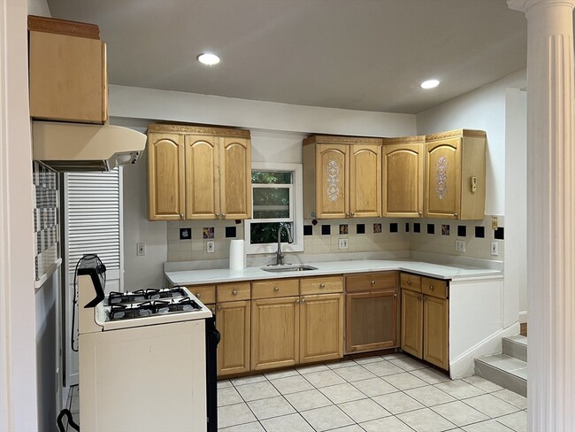 Building Photo - 21 Hamlet Pl