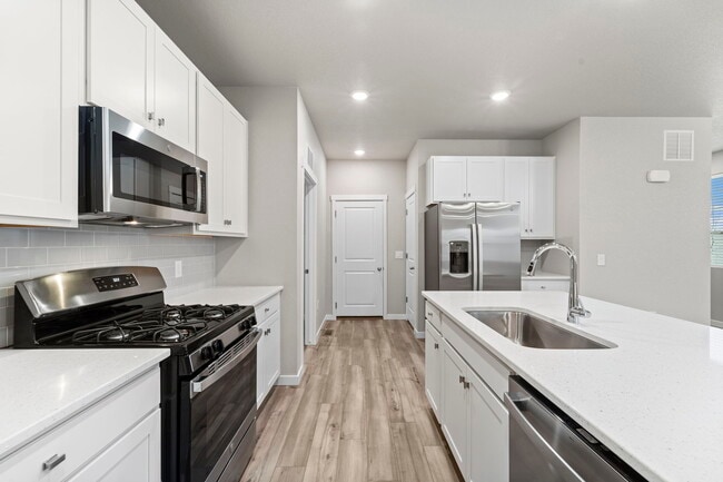 Foto del edificio - 7810 Keebler Dr
