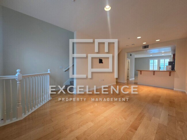 Foto del edificio - 2/2.5, 2 Car Tandem Garage, 2 En-Suite Bedrooms, Washer and Dryer - Japan Town
