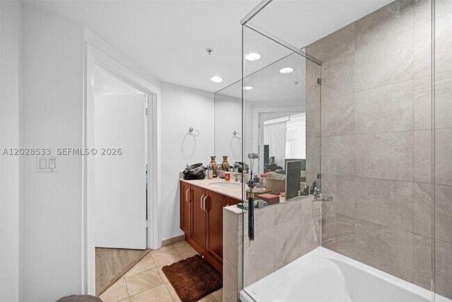 Building Photo - 7728 Collins Ave