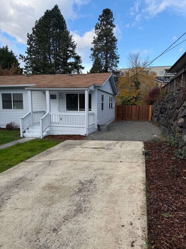 Foto del edificio - 7511 37th St W