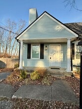 Building Photo - 528 Debbie Dr