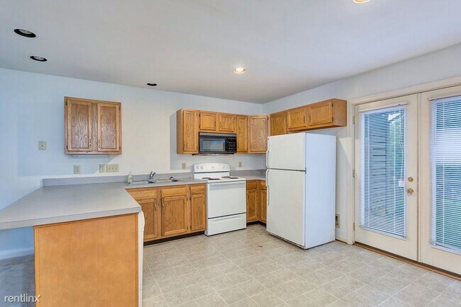 Foto del edificio - 2 br, 2 bath House - 1018 Highlands Drive