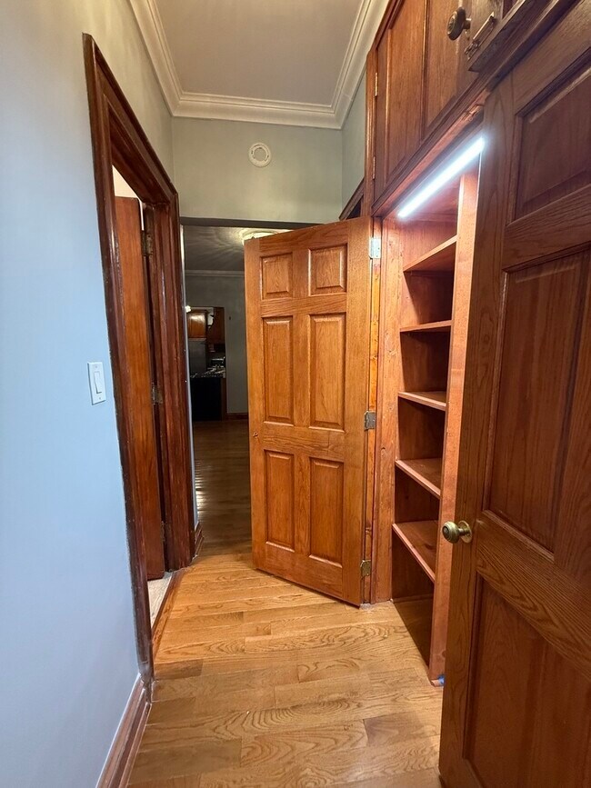 Foto del edificio - 5300 S Shore Dr