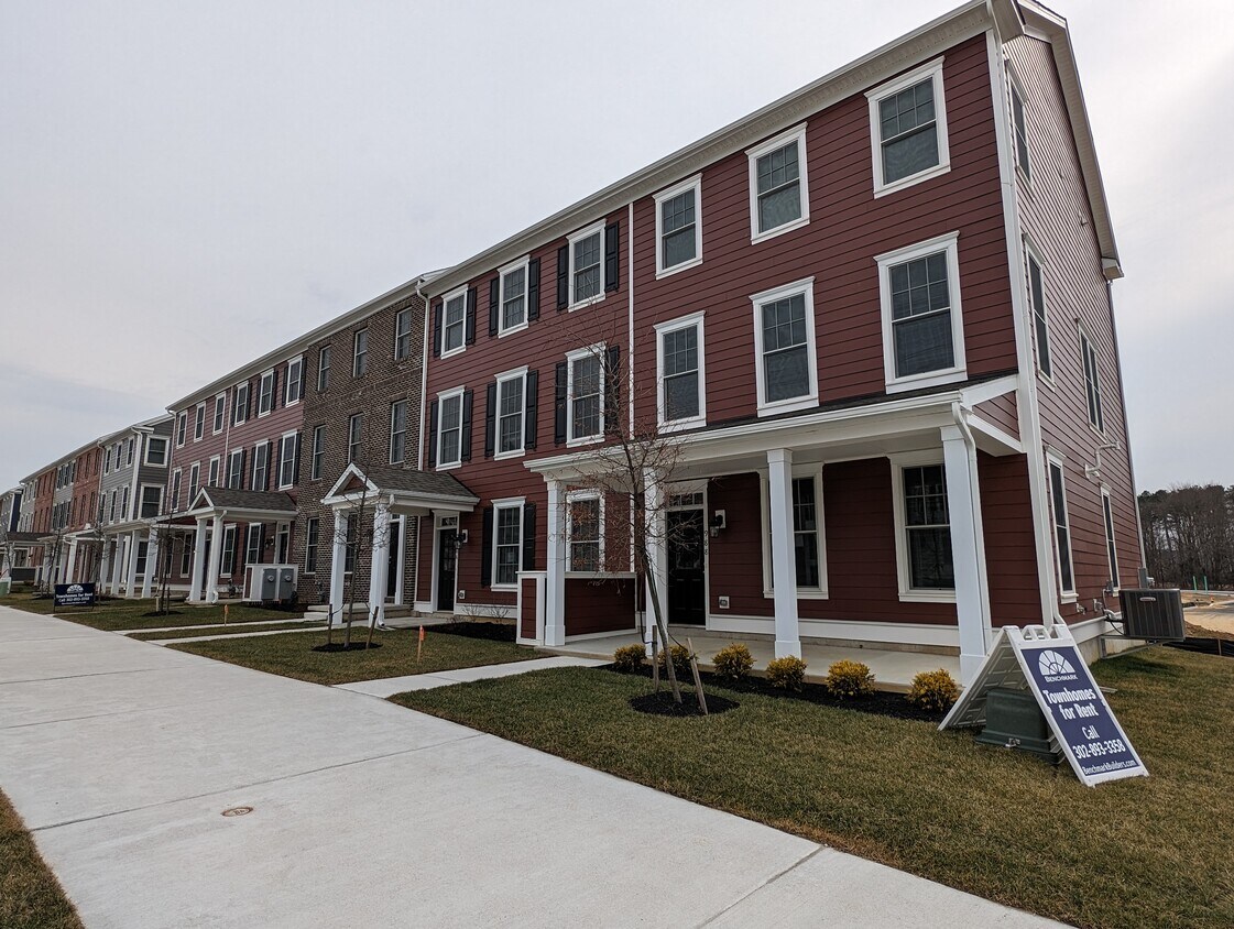 988 Lorewood Grove Rd, Middletown, DE 19709 Townhome Rentals in