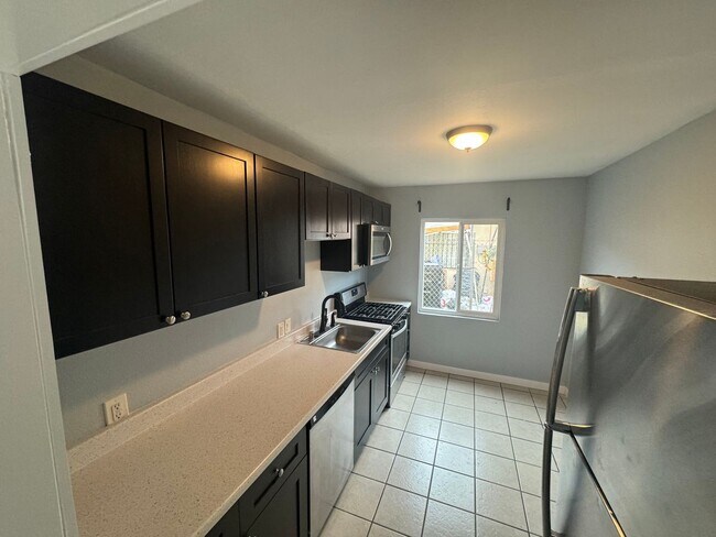 Building Photo - 3258-60 Greely Ave