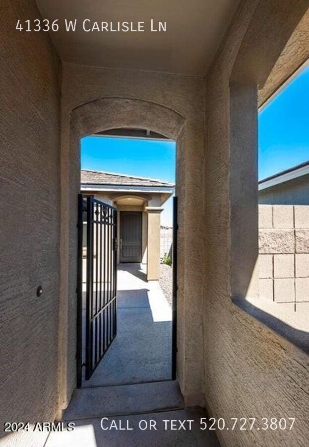 Foto del edificio - 41336 W Carlisle Ln