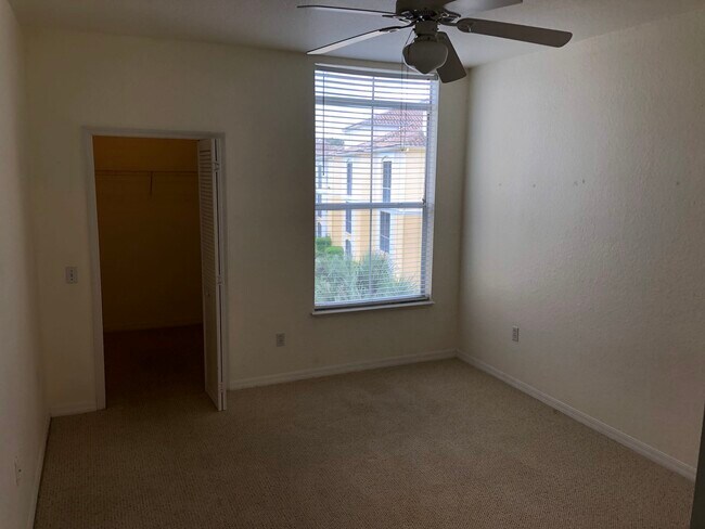 Foto del edificio - 1175 Lake Shadow Cir