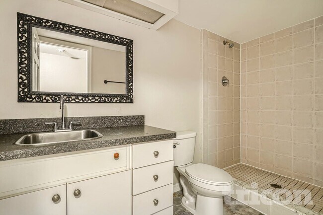 Foto del edificio - 14718 Seminole Trail