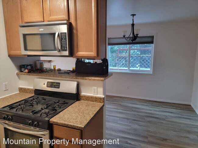 Foto del edificio - 2 br, 2.5 bath House - 775 Village Ln