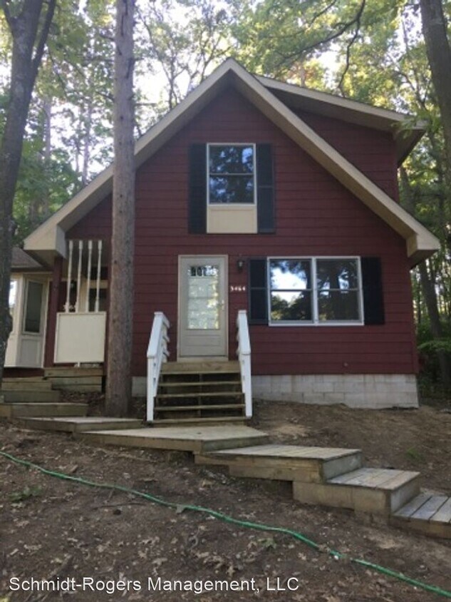 2 br, 1.5 bath House 3464 Blackwood Drive House Rental in Traverse