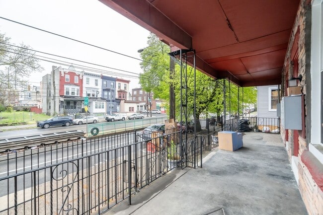 Building Photo - 4129 W Girard Ave