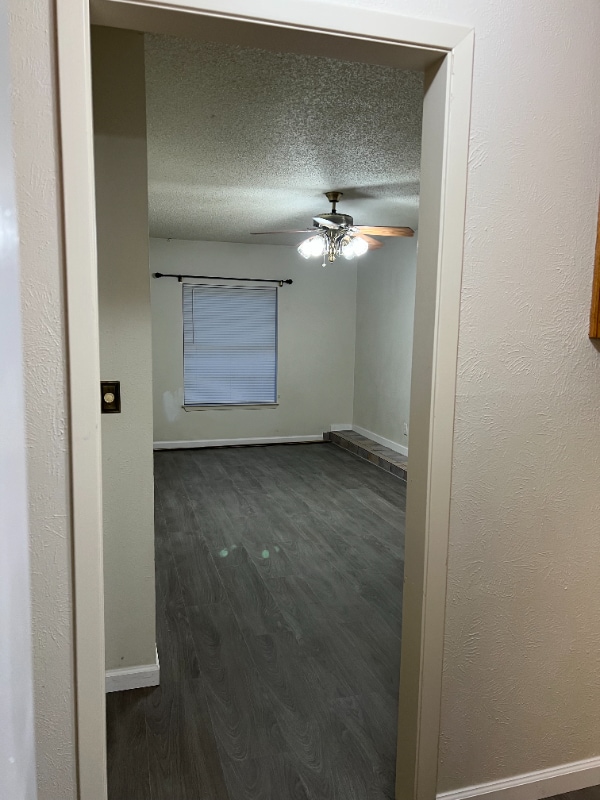 Building Photo - 1500 Hillcrest Dr