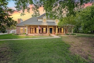 Building Photo - 4411 Glenwood Ln