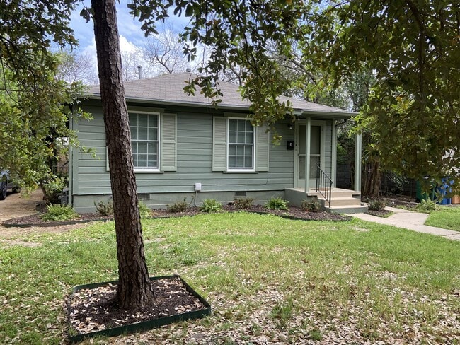Building Photo - 3911 Avenue F