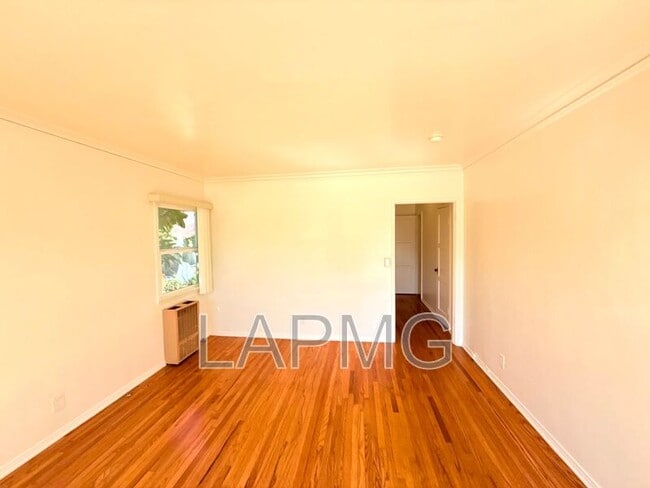 Foto del edificio - 3531 12th Ave