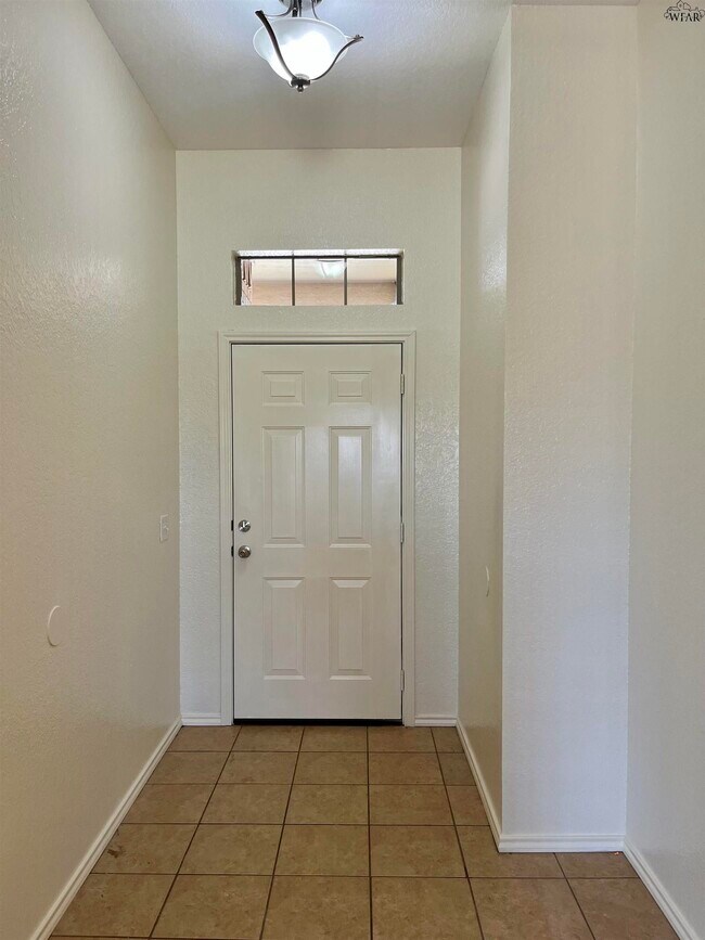 Foto del edificio - 5440 Carlson St