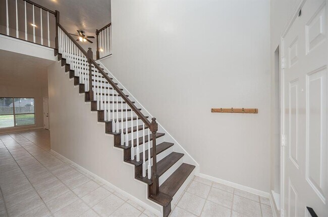 Building Photo - 23007 S Waterlily Dr