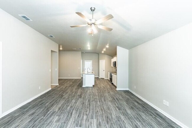 Building Photo - 13703 Sherman Ave