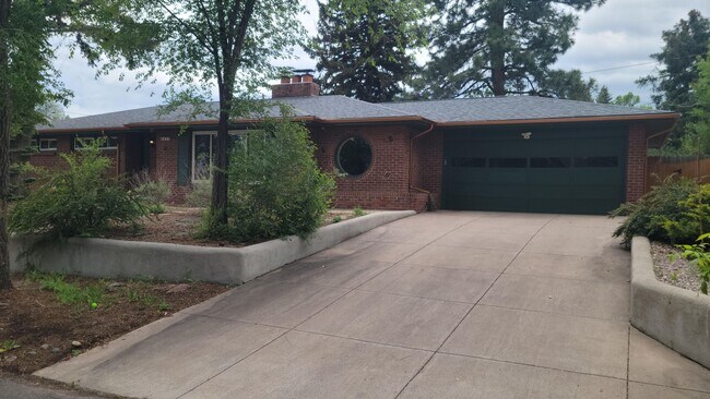 Foto del edificio - 3 Bed, 3 Bath with Downstairs Kitchenette ...