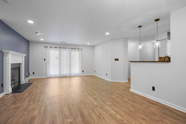 Foto del edificio - 7503 Ashby Ln