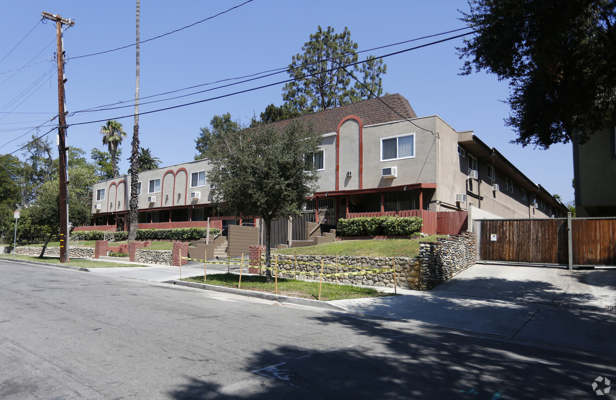 Edificio - Adena Apartments