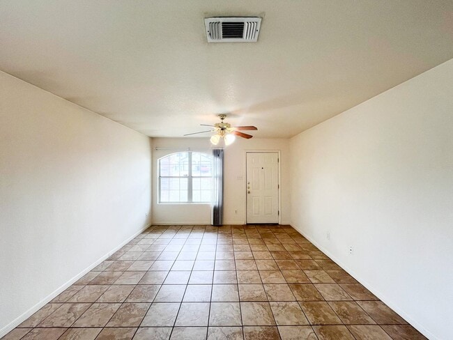 Foto del edificio - 3807 Wind Ct