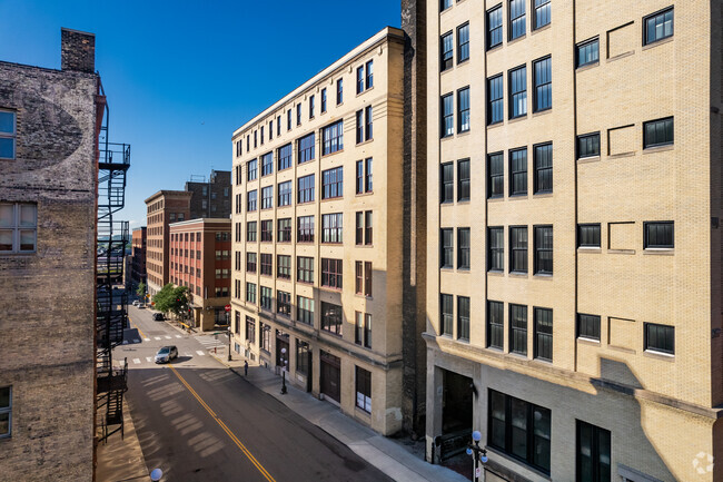 Foto del edificio - Rayette Lofts