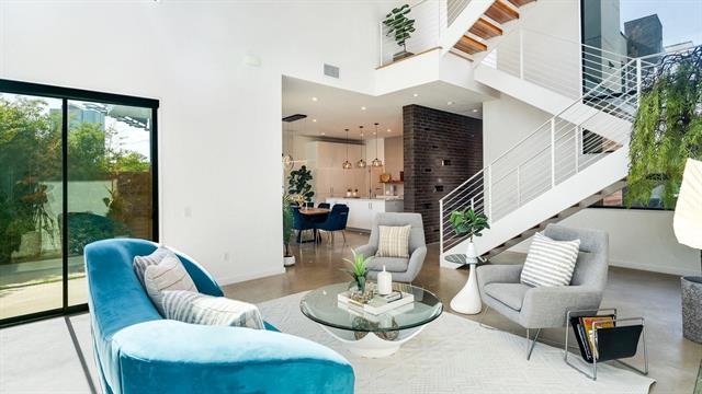 Foto del edificio - 5014 Vickery Blvd