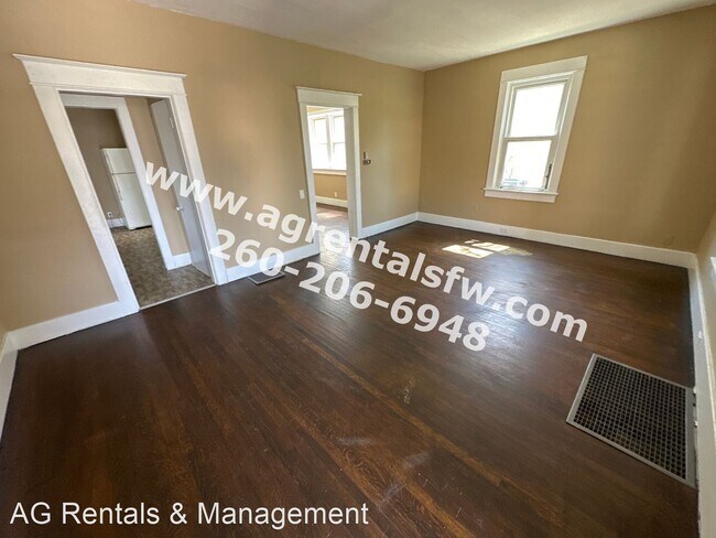 Building Photo - 5 br, 2 bath House - 3221 Webster St
