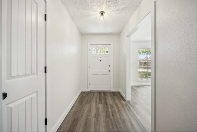 Foto del edificio - 12418 A Bar Dr