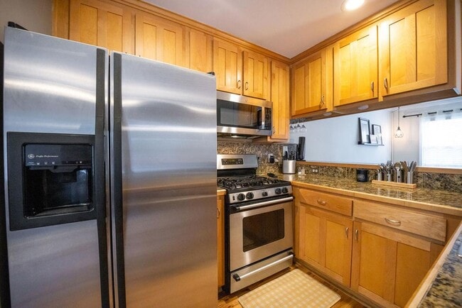 Building Photo - 2232 Dunseath Ave NW