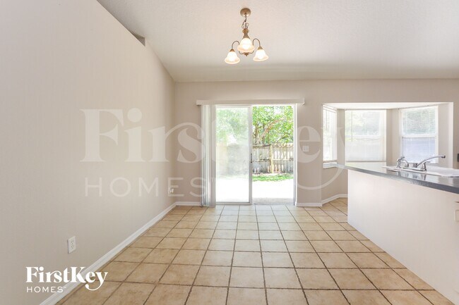 Building Photo - 1391 W Blue Springs Ave