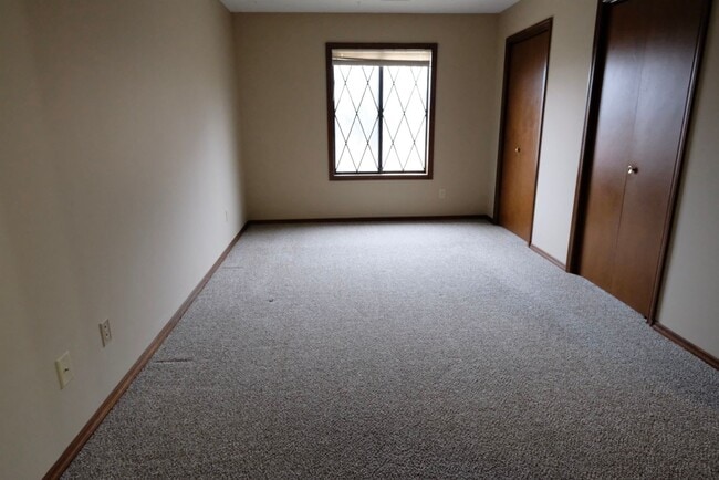 Foto del edificio - Full Featured Upper 2 Bed, 2 Bath, Garage and Pool