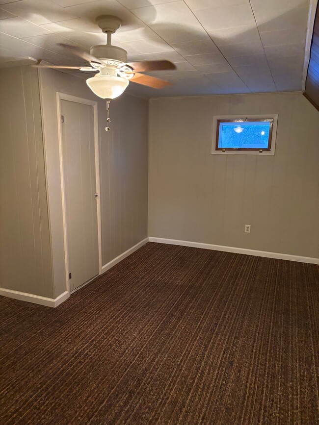Building Photo - 355 NY-31