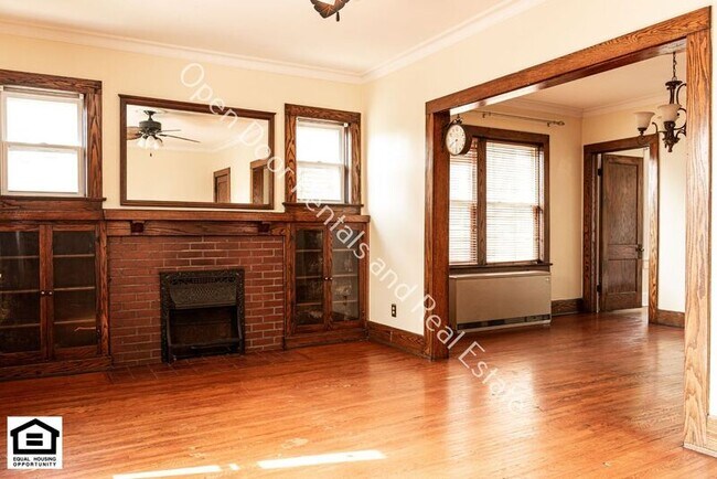 Building Photo - 1102 Rockhill St