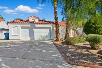Building Photo - 4230 N Bola Dr