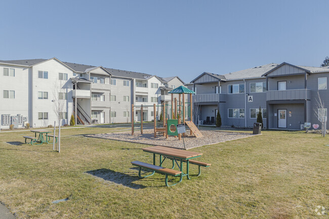 Building Photo - Ridgeline Apartments