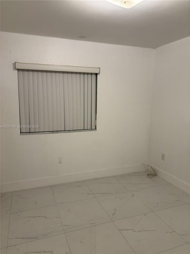 Foto del edificio - 2145 NW 19th Terrace