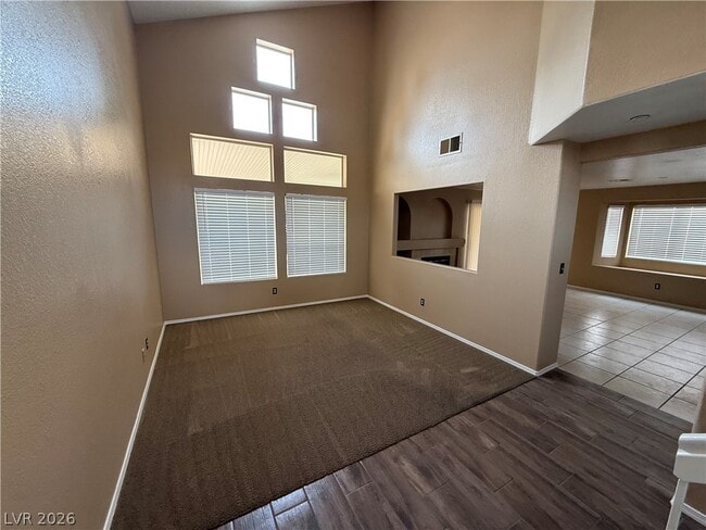 Building Photo - 922 Prairie Grass Dr