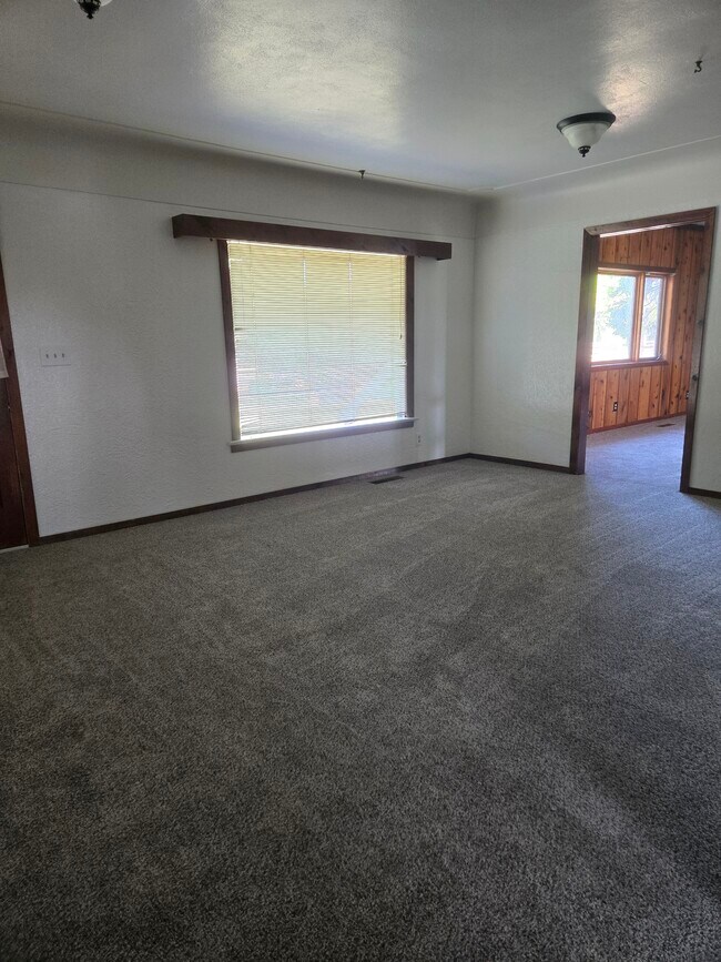 Foto del edificio - 2611 E 4000 N